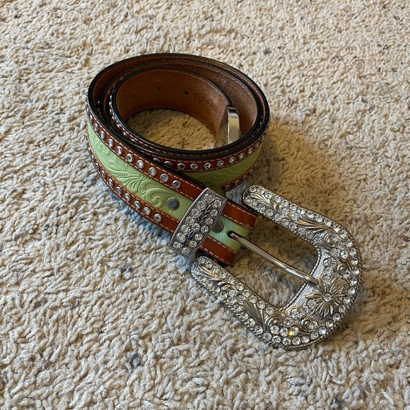 Belt - Picture 1 of 2